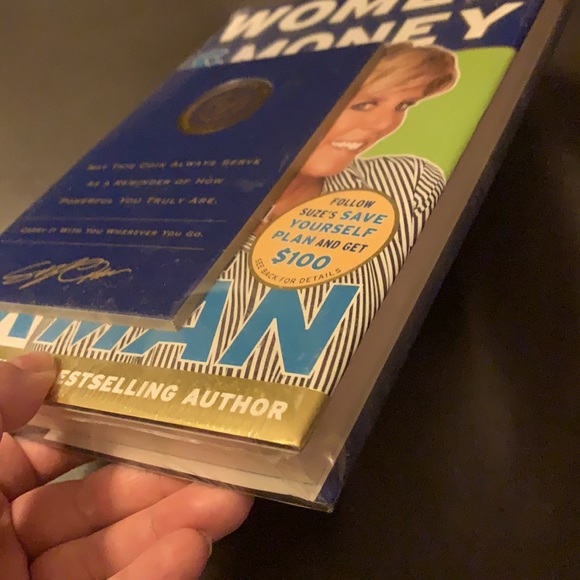 Suze Orman Book Finance Advice Women & Money Hardcover Sealed with bonus gift - Picture 7 of 7